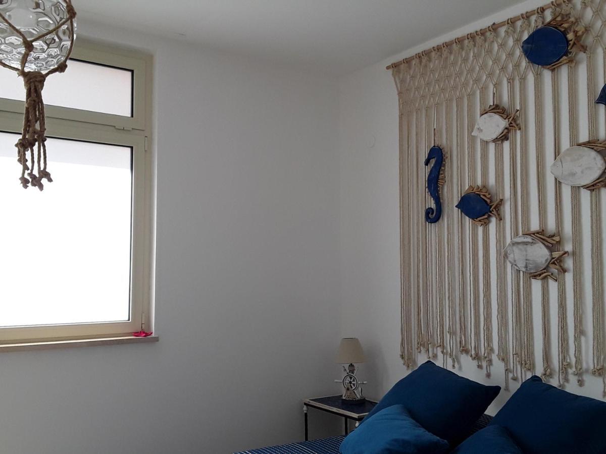 Casa Mina Affittacamere Полиняно а Маре Екстериор снимка
